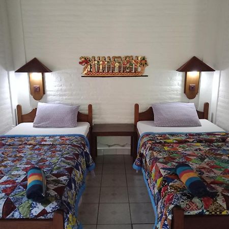 Rini Hotel Ловіна Екстер'єр фото